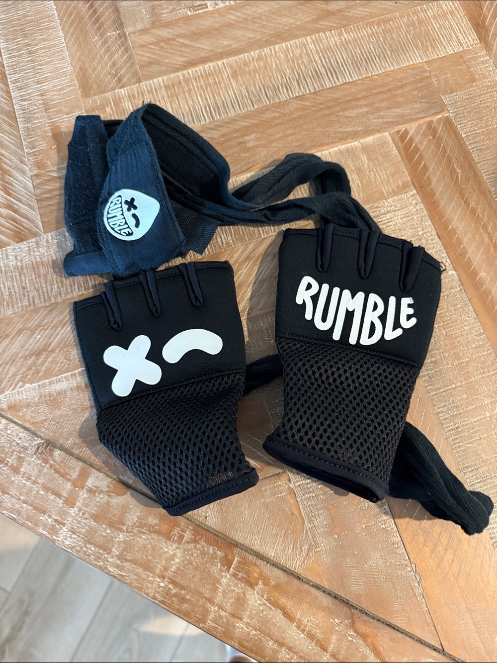 Rumble Black Fingerless Training Gloves with Wraps - women’s